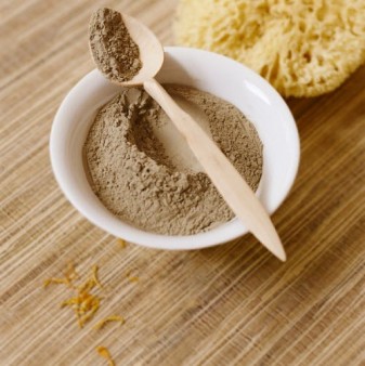 Cách trị mụn đầu đen bằng bột đất sét